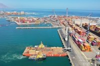Desafío superado: ITI embarca exitosamente una grúa móvil de más de 500 toneladas