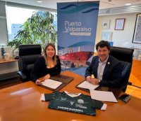 Puerto Valparaíso y Corporación Santiago Wanderers firman convenio para el desarrollo de la rama futsal